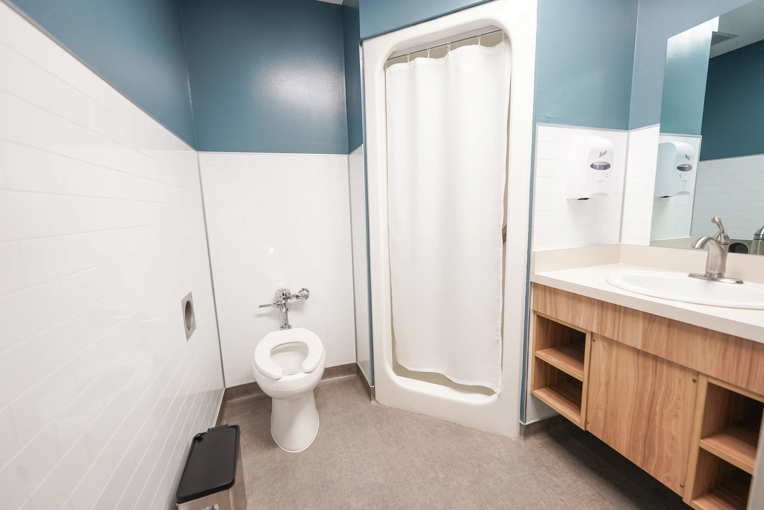 The-Recovery-Village-Drug-Alcohol-and-Mental-Health-Rehab-Bathroom-space-in-each-bedroom-in-mental-health-wing