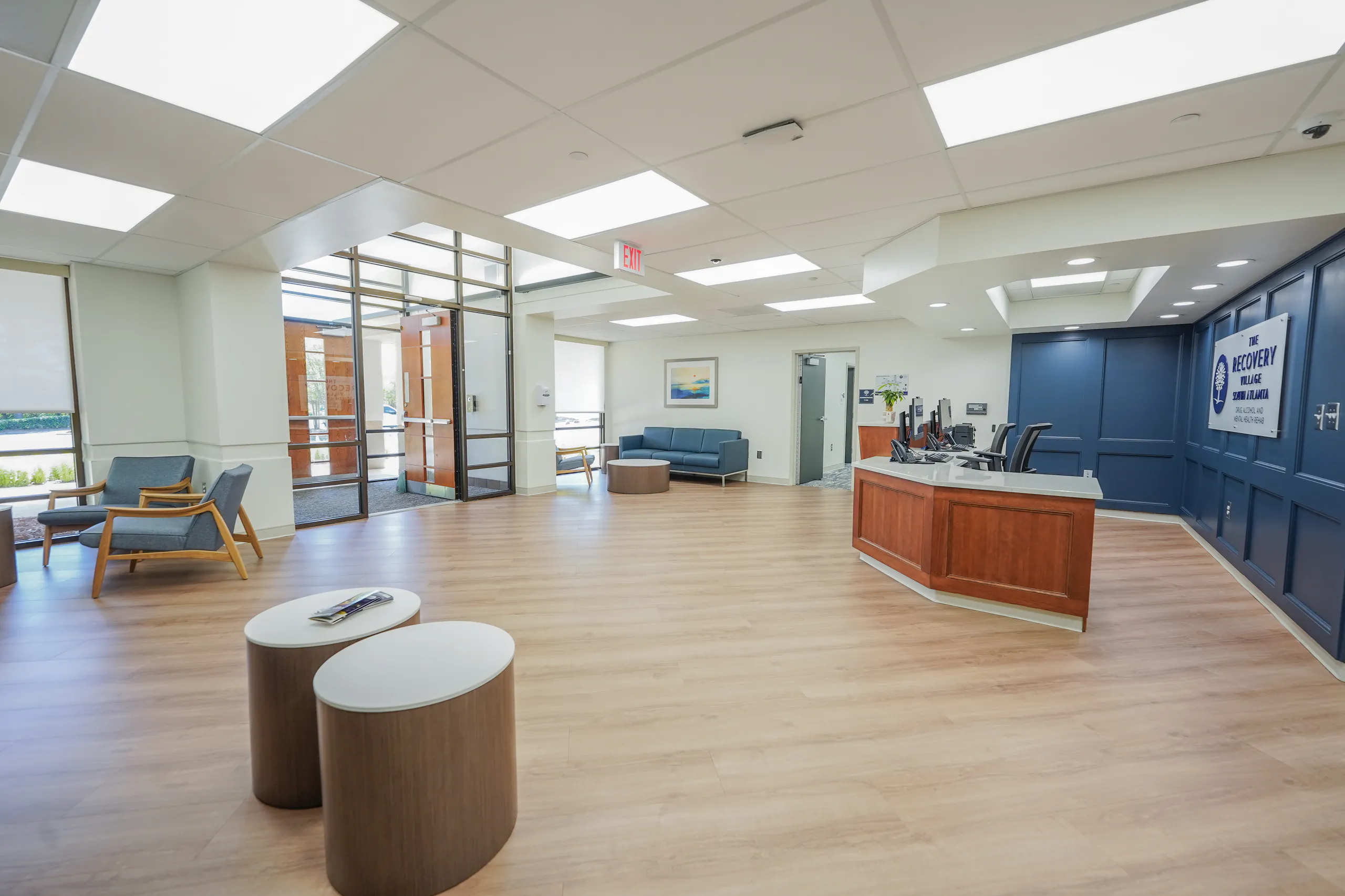 The-Recovery-Village-South-Atlanta-Drug-Alcohol-and-Mental-Health-Rehab-Spacious-Front-Lobby